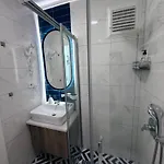 In In The Center By The Sea Апартаменти *