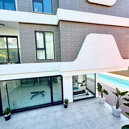 In In The Center By The Sea Apartment *