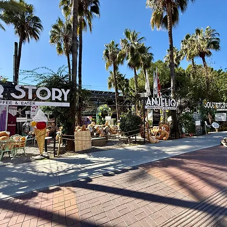 In In The Center By The Sea 公寓 阿拉尼亚