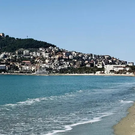 In In The Center By The Sea Apartment *