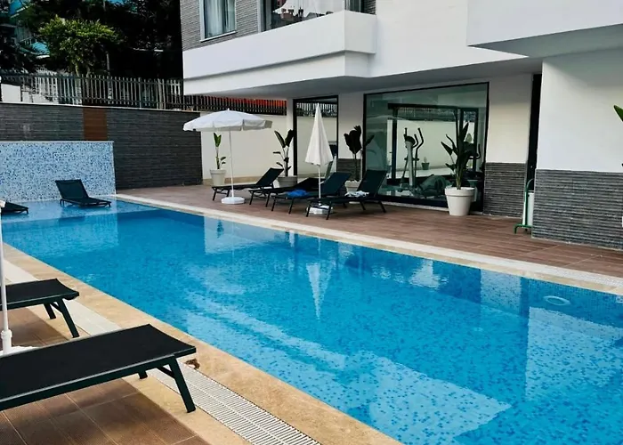 In In The Center By The Sea * Alanya