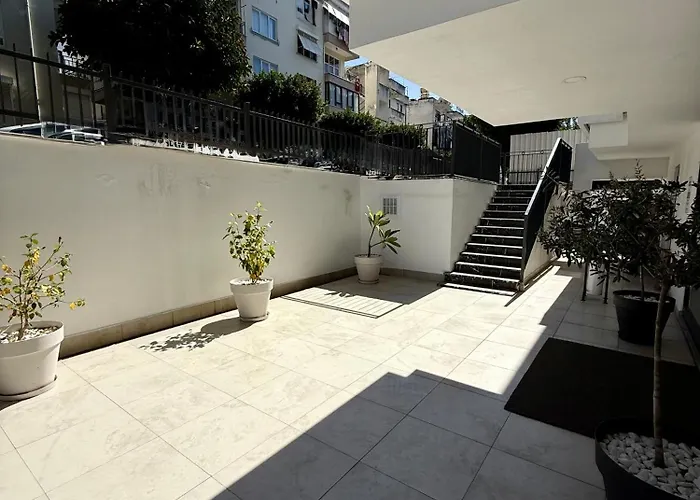 In In The Center By The Sea